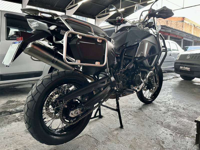BMW - F 800 - 2017/2017 - Cinza - R$ 49.500,00