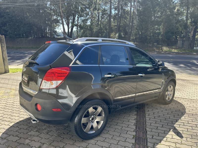 CHEVROLET - CAPTIVA - 2011/2011 - Preta - R$ 41.000,00