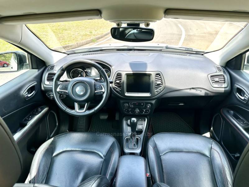 JEEP - COMPASS - 2017/2018 - Branca - R$ 105.900,00