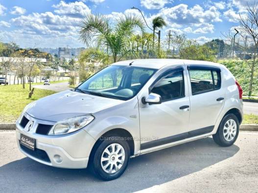 RENAULT - SANDERO - 2010/2011 - Prata - R$ 27.900,00