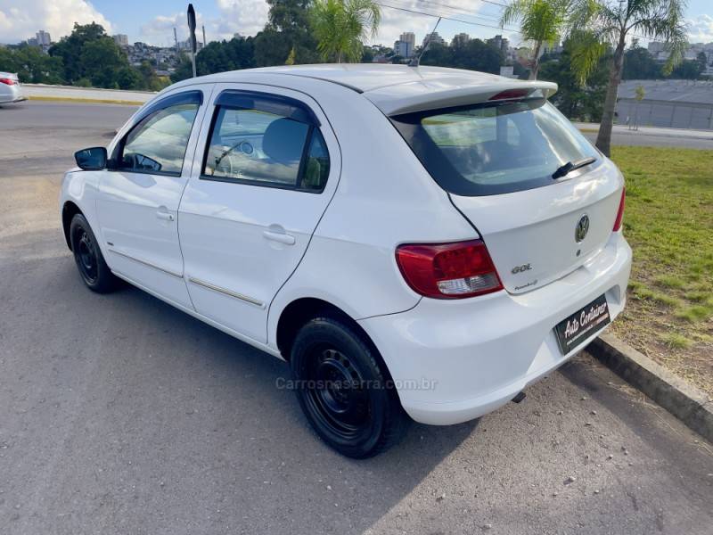 VOLKSWAGEN - GOL - 2009/2010 - Branca - R$ 23.500,00