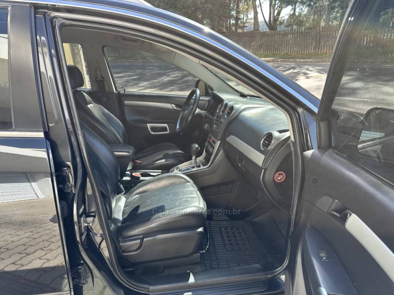 CHEVROLET - CAPTIVA - 2011/2011 - Preta - R$ 41.000,00