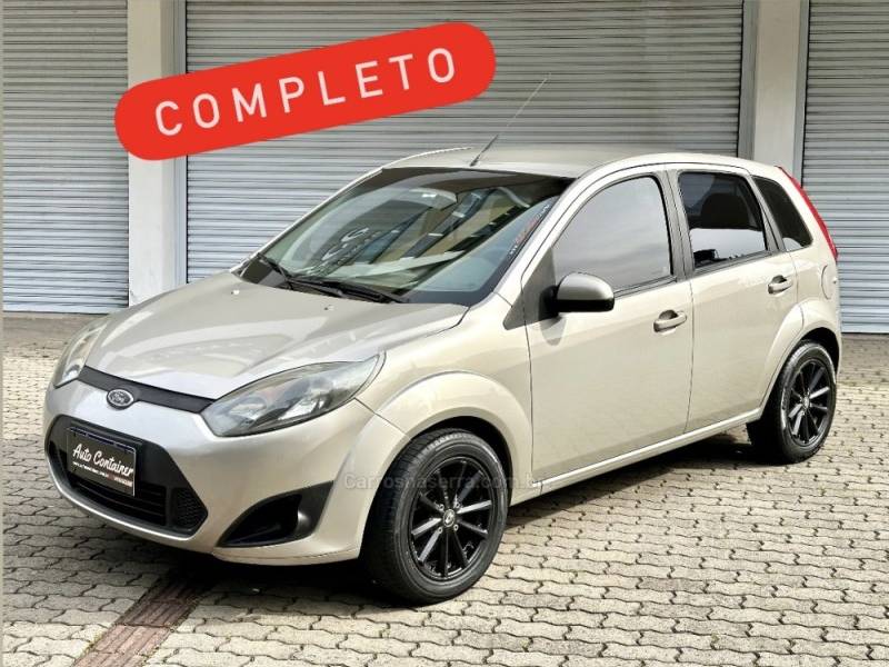 FORD - FIESTA - 2012/2012 - Bege - R$ 27.500,00