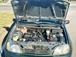 FORD - FIESTA - 2001/2001 - Verde - R$ 16.500,00