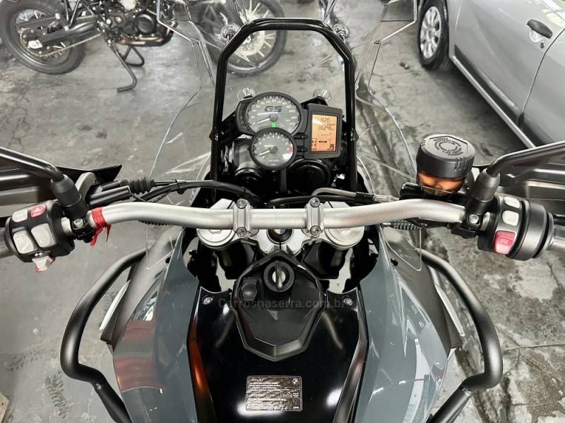 BMW - F 800 - 2017/2017 - Cinza - R$ 49.500,00