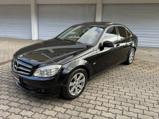 MERCEDES-BENZ - C 180 K - 2010/2011 - Preta - R$ 59.900,00