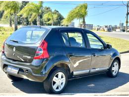 RENAULT - SANDERO - 2009/2010 - Preta - R$ 26.900,00