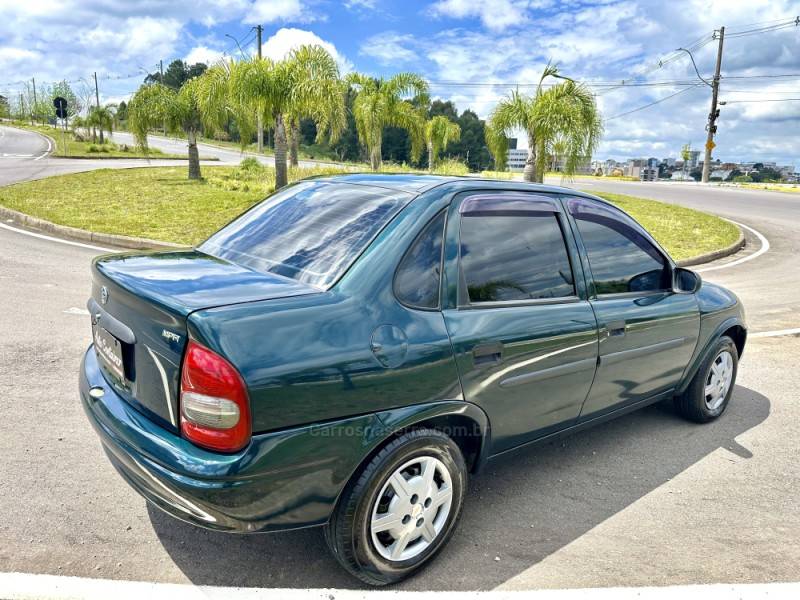 CHEVROLET - CORSA - 2010/2001 - Verde - R$ 16.500,00