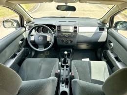 NISSAN - TIIDA - 2012/2013 - Preta - R$ 37.900,00