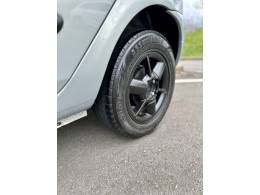 RENAULT - CLIO - 2002/2003 - Prata - R$ 12.900,00