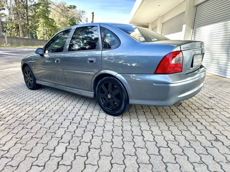CHEVROLET - VECTRA - 2001/2001 - Cinza - R$ 23.000,00