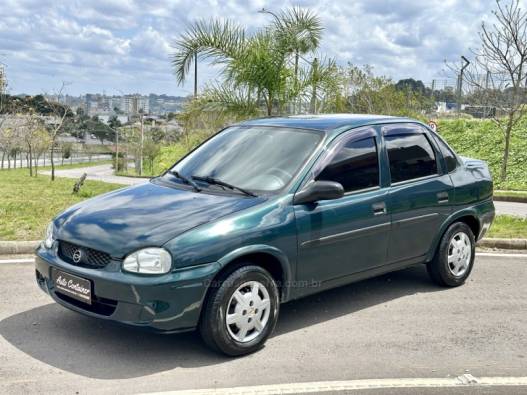 CHEVROLET - CORSA - 2010/2001 - Verde - R$ 16.500,00