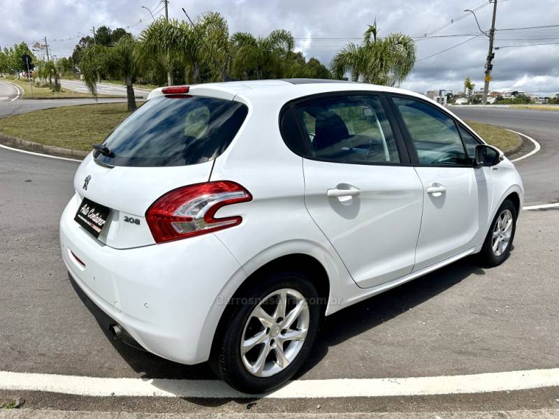 PEUGEOT - 208 - 2016/2016 - Branca - R$ 49.800,00