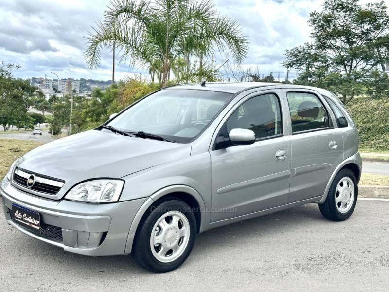 CHEVROLET - CORSA - 2008/2009 - Cinza - R$ 27.900,00