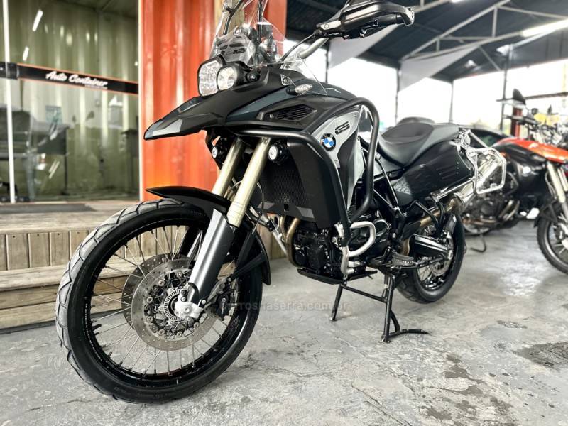 BMW - F 800 - 2017/2017 - Cinza - R$ 49.500,00