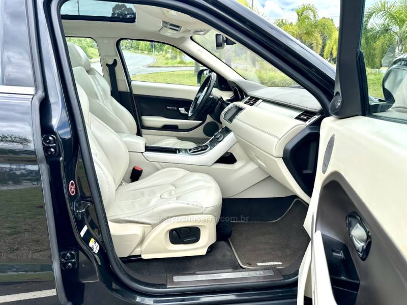 LAND ROVER - RANGE ROVER EVOQUE - 2013/2013 - Preta - R$ 92.000,00