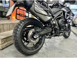 TRIUMPH - TIGER 800 XR - 2016/2017 - Preta - R$ 48.500,00
