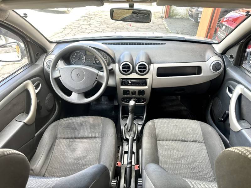RENAULT - SANDERO - 2010/2011 - Prata - R$ 27.900,00