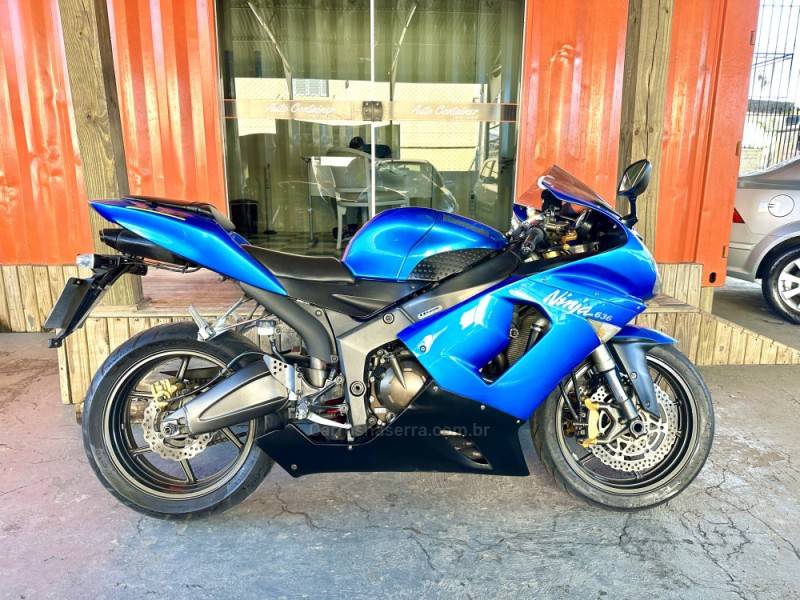 KAWASAKI - NINJA ZX-6R 636 - 2006/2006 - Azul - R$ 29.500,00