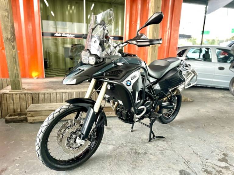 BMW - F 800 - 2017/2017 - Cinza - R$ 49.500,00
