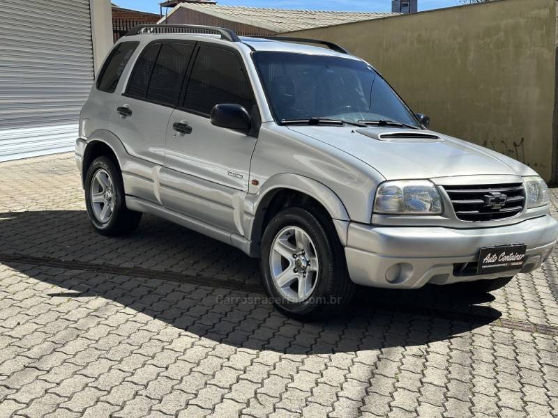 CHEVROLET - TRACKER - 2001/2001 - Prata - R$ 40.000,00