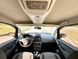 FIAT - IDEA - 2012/2013 - Bege - R$ 36.900,00