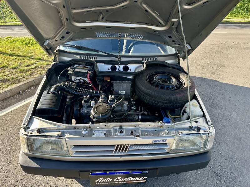 FIAT - UNO - 2000/2001 - Prata - R$ 12.900,00