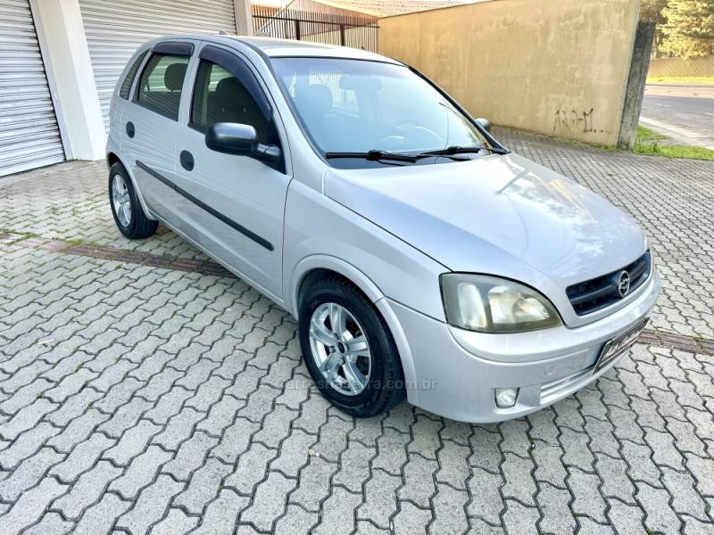 CHEVROLET - CORSA - 2003/2003 - Prata - R$ 21.000,00